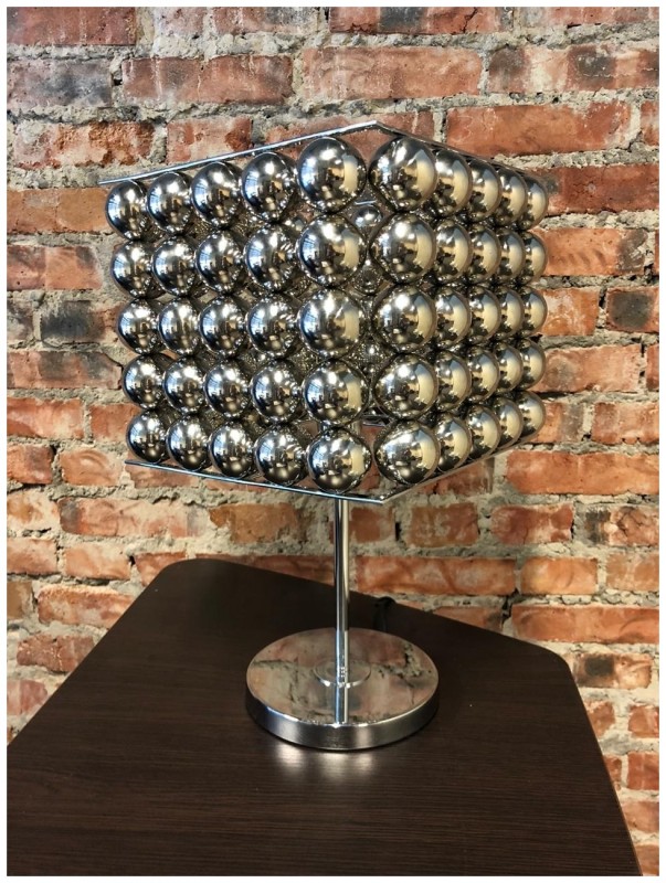 STEELBOLL TABLE LAMP